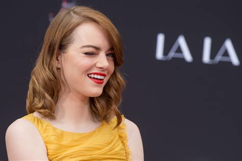 emma stone eye color|Emma Stone Height, Age, Wiki, Bio, Boyfriend, Net。